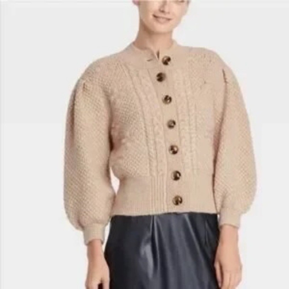 Who What Wear, Chunky‎ Knit Cardigan with Button Front sweater size S tan wool